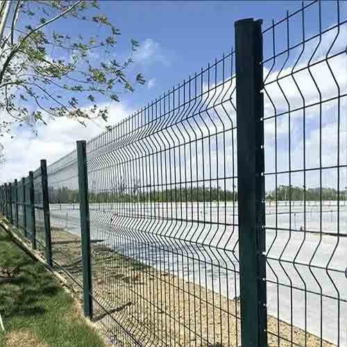Professional Metal Fencing 3d curved bending PVC Coated fencing panels galvanized steel weided Fence farm
