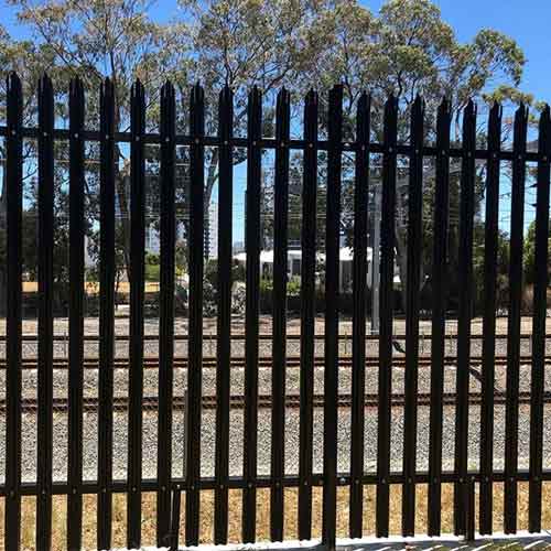Free-Standing Angle Iron Palisade Fences / Steel Fencing Pretoria / Steel Fence Price